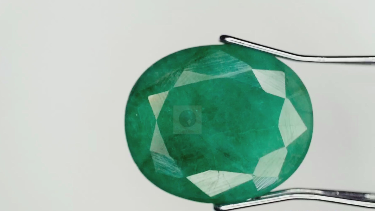 Emerald (Panna) Brazil (EM14- 7.1ct/ 7.881 Ratti)
