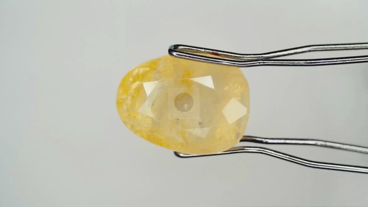 Sapphire Yellow (Pukhraj) (S13- 5ct)
