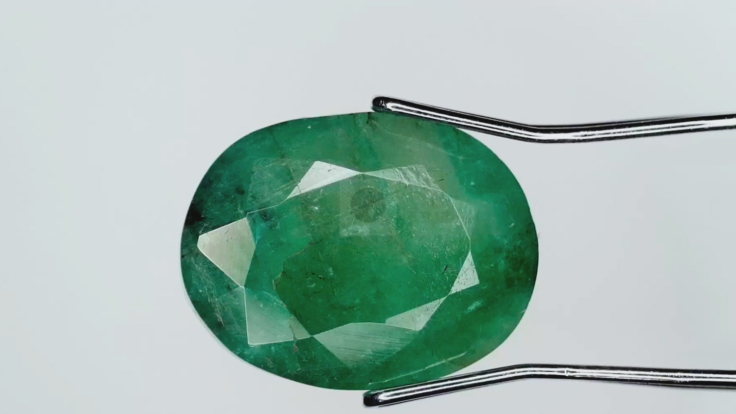 Emerald (Panna) Brazil (EM17- 7.1ct/ 7.881 Ratti)