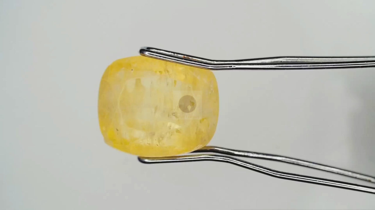 Sapphire Yellow (Pukhraj) (S11- 4.8ct)