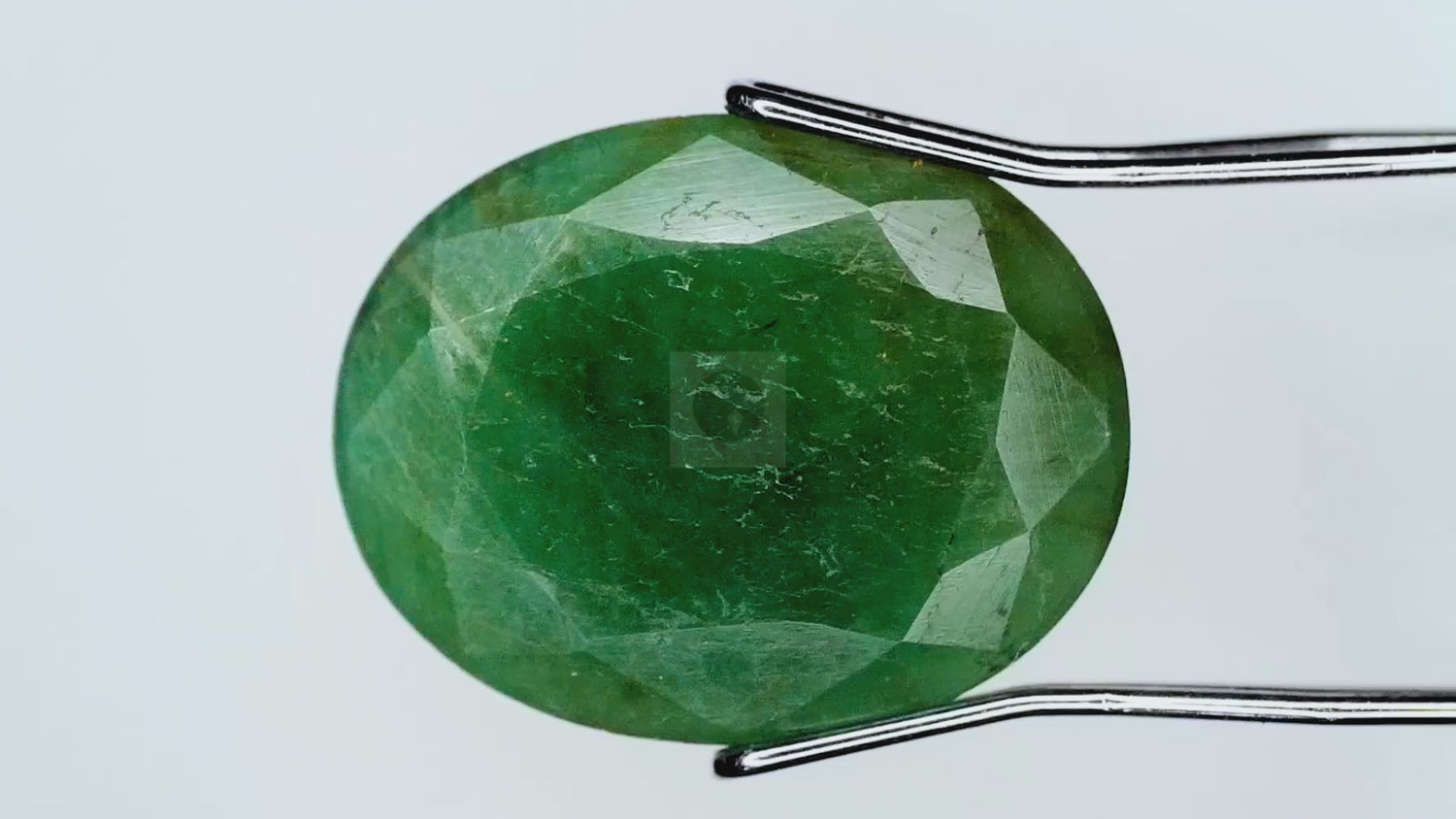 Emerald (Panna) Brazil (EM18- 6.85ct/ 7.6035 Ratti)
