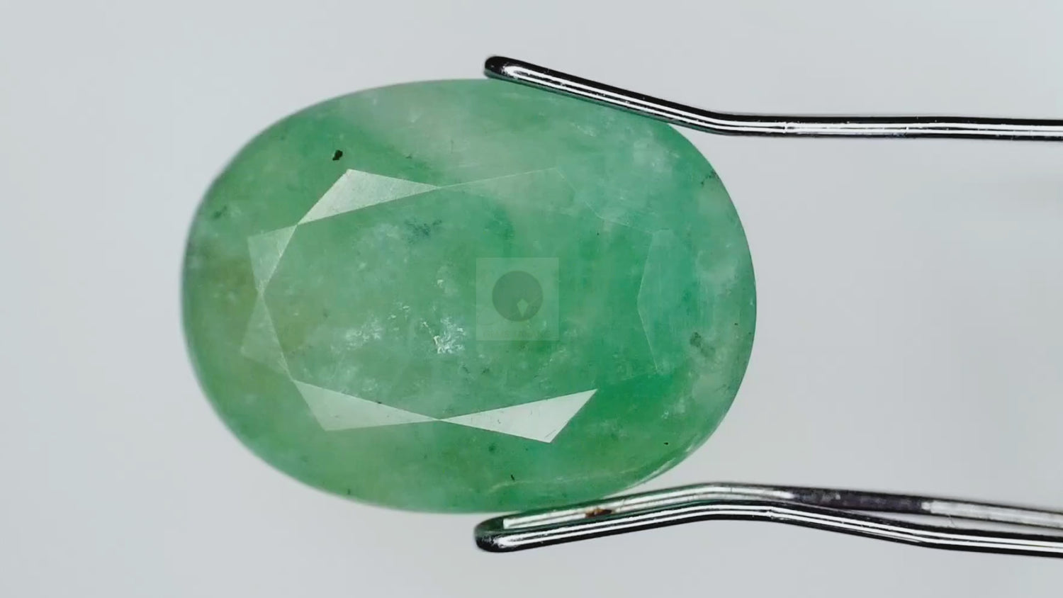 Emerald (Panna) Brazil (EM10- 6.75ct/ 7.4925 Ratti)