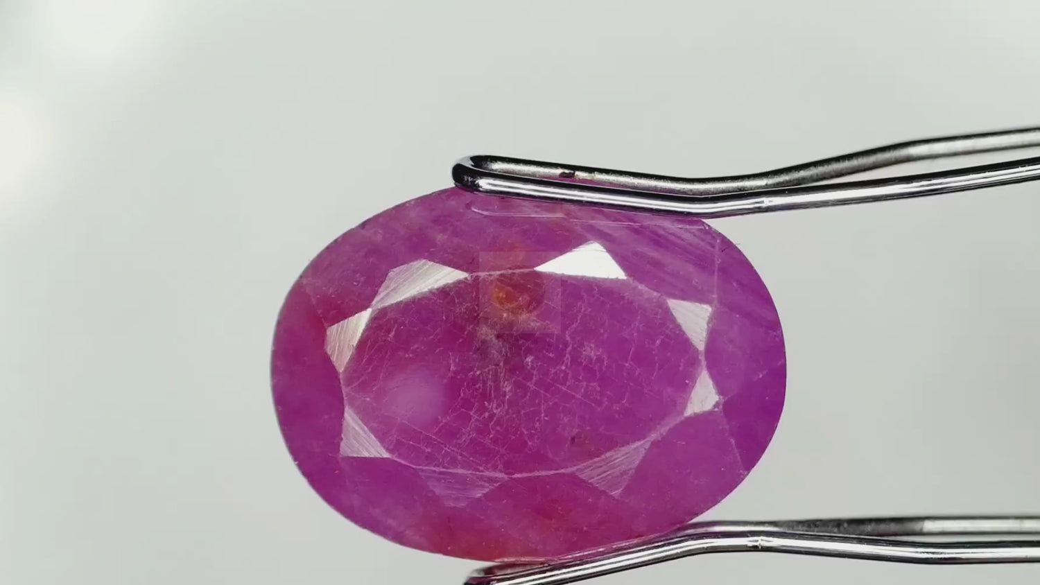 Ruby Africa (R2-5.15ct/ 5.7165 Ratti)