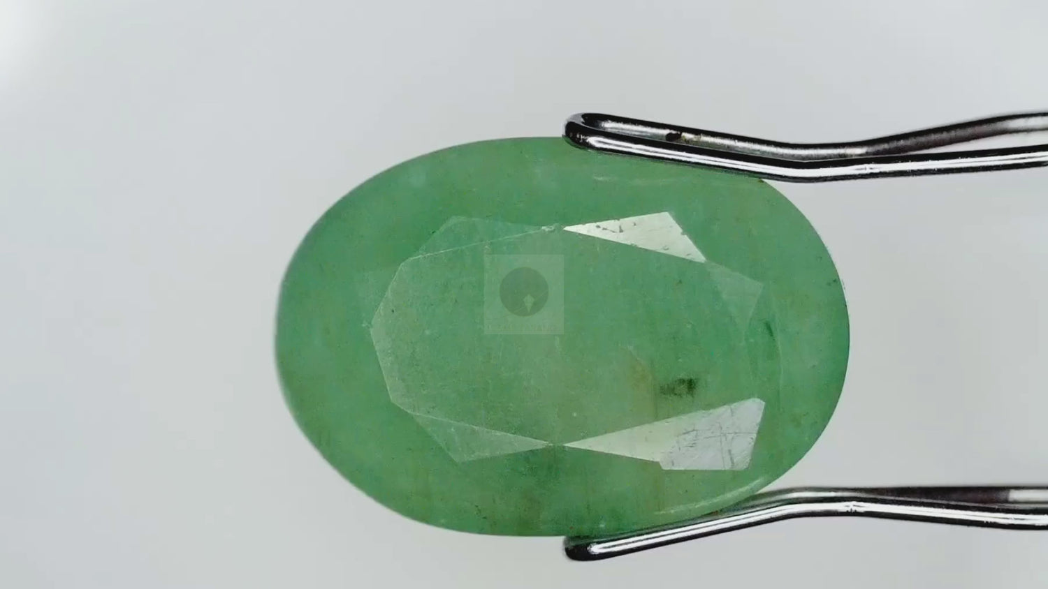Emerald (Panna) Brazil (EM28- 6.15ct/ 6.8265 Ratti)